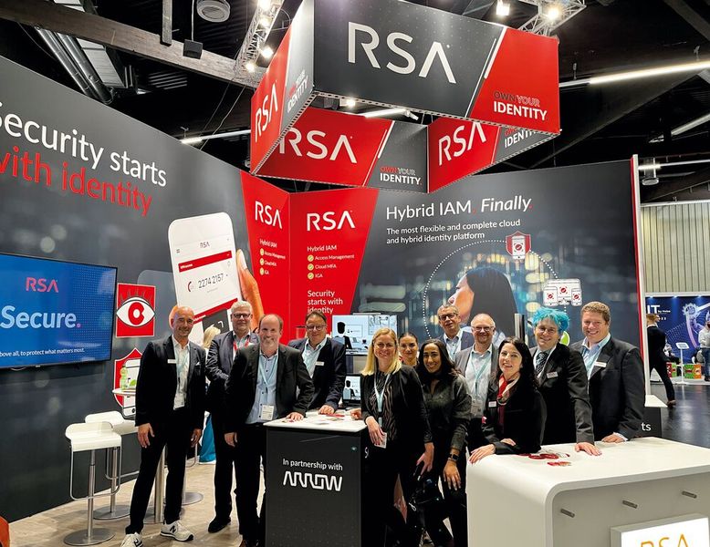 Das RSA-Team mit seinem Distributor Arrow: immer witzig mit dieser Truppe. (Bild: Vogel IT-Medien GmbH)