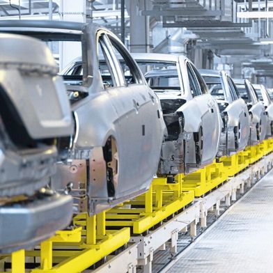 Mit Rohbausimulation lassen sich komplexe Herausforderungen in der Rohbaumontage erfolgreich lösen. (Bild: Autoform)