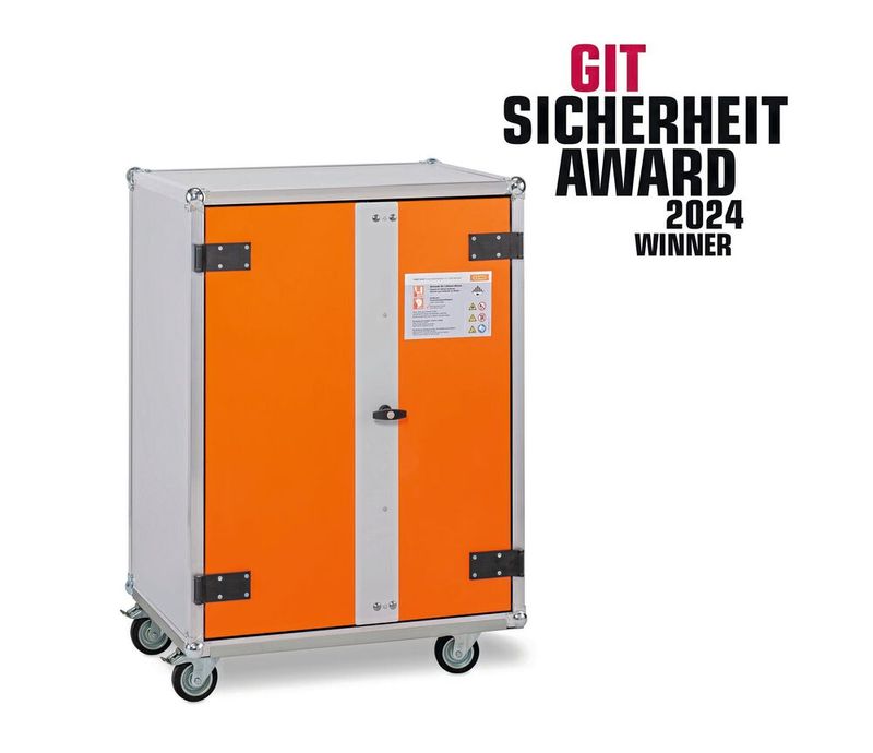 Lithiumionenladeschrank schützt bei Akkudefekt gegen Folgeschäden.(Bild:  CEMO)