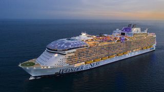 de-2022-05-502-onthehighseas (Quelle: Royal Caribbean International)