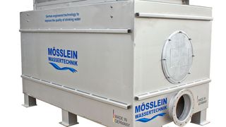 Die GTS (Grand Turbo Sieb) ist eine selbstreinigende Filteranlage mit einer optimierten Filtrationsoberfläche, die suspendierte Stoffe bis zu einer Feinheit von 10 μm aus dem Wasser entfernen kann. (Mösslein Wassertechnik )