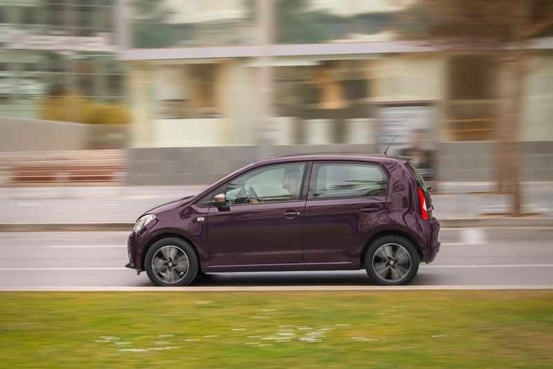 Auch Seat hat inzwischen ein gutes Angebot. Kleinster CNGler ist der Mii Ecofuel. Seine Eckdaten: 1,0 Liter, 50 kW/68 PS – Max. Drehmoment: 90 Nm – Tanks: 11 kg CNG, 10 Liter Benzin – kombinierter NEFZ-Verbrauch: 2,9 kg/100 km – CO2-Emissionen (mit CNG): 83 g/km. (Bild: Seat)