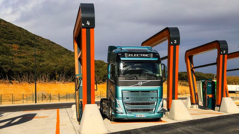 Der Lade-Hub im französischen Malataverne ist der nördlichste des Ladekorridors.(Bild:  Milence)