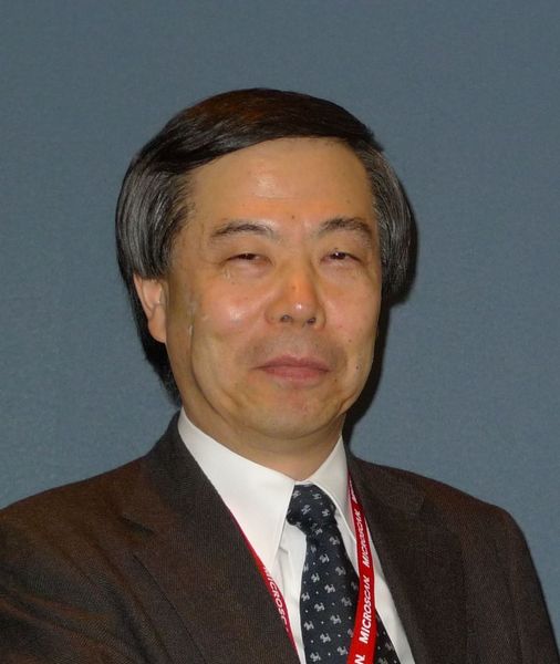 Von 2012 bis 2014 soll der Weltrobotermarkt im Jahr um durchschnittlich 6% wachsen. Dennoch warnt IFR-Präsident Dr. Shinsuke Sakakibara: „Bestimmte Risiken müssen für diese optimistische Prognose in Betracht gezogen werden, wie zum Beispiel eine starke Abschwächung des Wachstums der Weltwirtschaft oder sogar eine neue Rezession, die durch die finanziellen Probleme großer Märkte ausgelöst werden kann.“  (Bild: IFR)