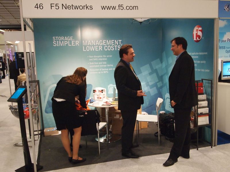 Auch bei F5 vermarktet man die Cloud. Es gibt allerdings noch ein Leben vor der Cloud, in dem F5 Fileserver-Verzeichnisse rerouten kann kann und unterbrechungsfrei eine neue Struktur in den Fileservern herstellen kann.  (Rainer Graefen)