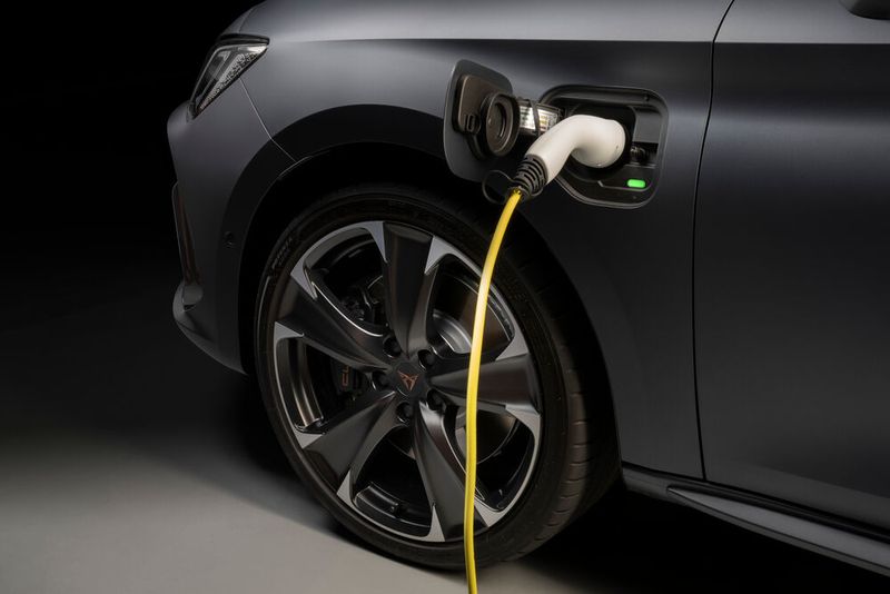 Plug-in-Hybride werden künftig stärker überwacht. Plug-in-Hybride werden künftig stärker überwacht.