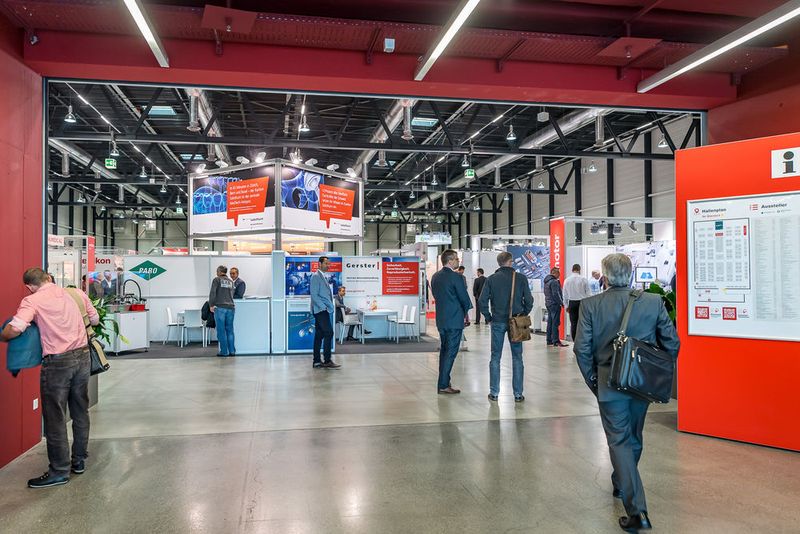 Die zweite Swiss Medtech Expo ging erfolgreich zu Ende. Spezialistinnen und Spezialisten aus der Medizintechnik nutzten die Fachmesse für den Wissensaustausch und die Netzwerkpflege. Höhepunkt der Swiss Medtech Expo war die Lancierung des digitalen Treffpunktes Medtech.plus. (Impressionen von der Swiss Medtech) (Messe Luzern / Christoph Arnet)