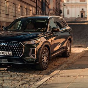 Der Tiggo 9 ist mit 4,81 Metern der Größere des neuen Duos.(Bild:  Chery)