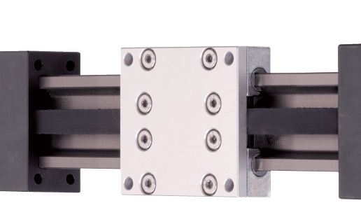 Durch die leichte Bauweise aus Kunststoff und Aluminium sind Drylin Linearmodule mit Zahnriemenantrieb durch die geringe Massenträgheit sehr effizient(Bild:  Igus)