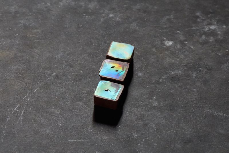 ETH researchers have found a way to imprint a special structure on the surface of the chocolate to create a targeted colour effect. (Giulia Marthaler Zuerich)