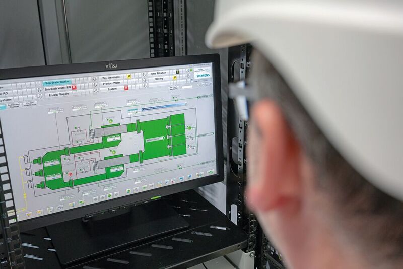All processes are monitored from the central control room through the Simatic PCS 7 process control system. (Source: Siemens)