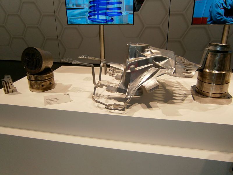 Der Audi-Werkzeugbau präsentierte sein Können mit einem breit angelegten Präsentationsfeld. (Bild: Königsreuther)