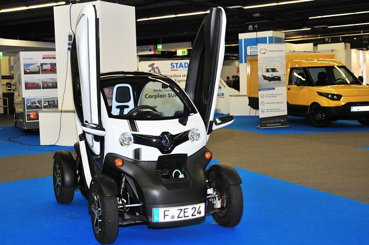Auch nur für die Stadt geeignet ist der Twizzy von Renault, allerdings... (Foto: Schmidt)