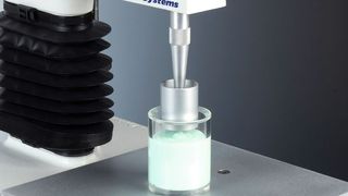 TPA ist eine einfache und schnelle Methode zur Bestimmung der Härte, Haftfähigkeit und Kompressibilität halbfester oder standfester Substanzen. (Stable Micro Systems) (Archiv: Vogel Business Media)