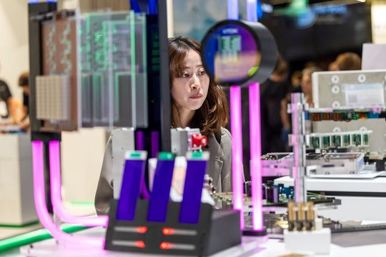 Die PCIM, internationale Fachmesse für Leistungselektronik, zeigte sich mit 650 Ausstellern aus 27 Ländern, mehr als 120 Neuausstellern sowie einem internationalen Anteil von über 60 Prozent, als dynamischer Branchentreffpunkt entlang der gesamten Wertschöpfungskette.(Bild:  Mesago/Arturo Rivas Gonzalez)