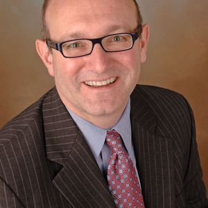 Neil Hensley, Senior Director Business Development, IHK Cincinnati: „Unsere Handelskammer hat spezielle Programme, die die Ansiedlung erleichtern – von Wirtschafts-, Markt- und Strategieberatung bis hin zu Networking-Aktivitäten.“ 