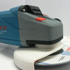 3D-Druckmodelle gewinnen an Stabilität, Farben erscheinen in satteren Farbtönen.