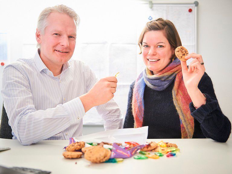 Prof. Dr. Eicke Latz and Dr. Anette Christ from the Institute for Innate Immunity of the University of Bonn investigated this question in a study. (Volker Lannert/Uni Bonn )