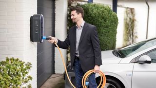 Ein Gemeinschaftstest von ADAC und der Stiftung Warentest hat 12 Wallboxen getestet.  (Innogy)