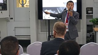 The innovations were demonstrated to the visitors with live demonstrations directly on the machines. (Starrag)