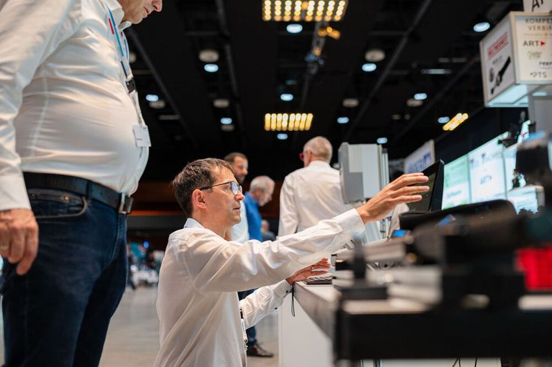 Schraubwerkzeuge werden immer smarter und sind mittlerweile fester Bestandteil der Industrie 4.0. (Bild: Donna und der Blitz)