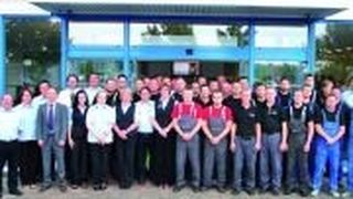 Gehört regelmäßig zu den besten VW-Betrieben deutschlandweit: die Mannschaft vom Autohaus Gitter in Erfurt. (Foto: Dominsky)