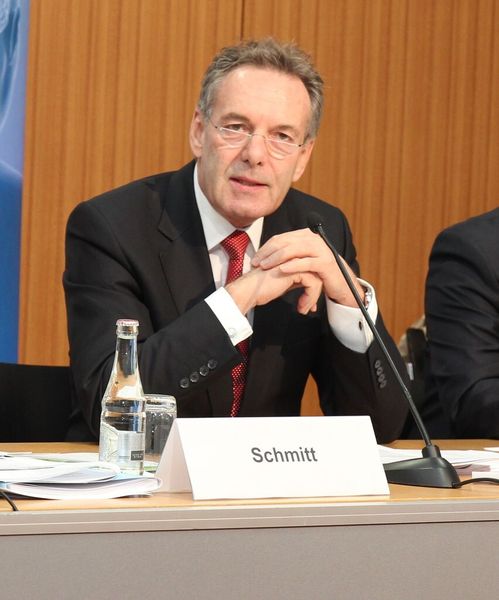 „Nur noch ein Viertel der Unternehmen erwartet in diesem Jahr in Deutschland ein besseres Gewinnergebnis. Über ein Drittel erwarten zurückgehende Gewinne“, so der BVMed-Geschäftsführer und Vorstandsmitglied Joachim M. Schmitt. (Bild: Schäfer)