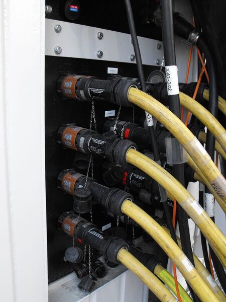 Marechal-Steckvorrichtungen und Steckverbinder sorgen für sichere Stromübertragung in allen Bereichen der Industrie. (ISV Industrie-Steck-Vorrichtungen)