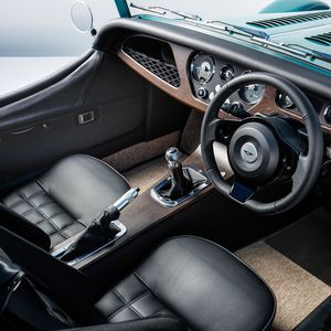 Dank der CX-Plattform bietet der Plus 4 innen mehr Entfaltungsspielraum.(Bild:  Morgan)