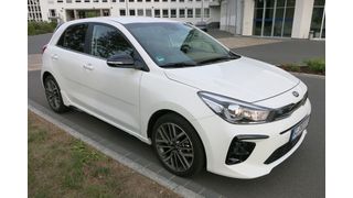 Die aktuelle Modellgeneration des Kia Rio kann sich sehen lassen. (Bild: Schreiner/»kfz-betrieb«)