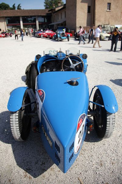 Das Heck ist perfekt aerodynamisch geformt. (Foto: Bugatti)