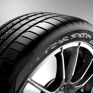 Wieder mit Giugiaro-Design: neuer Vredestein Ultrac Satin.(Foto:  Apollo Vredestein)