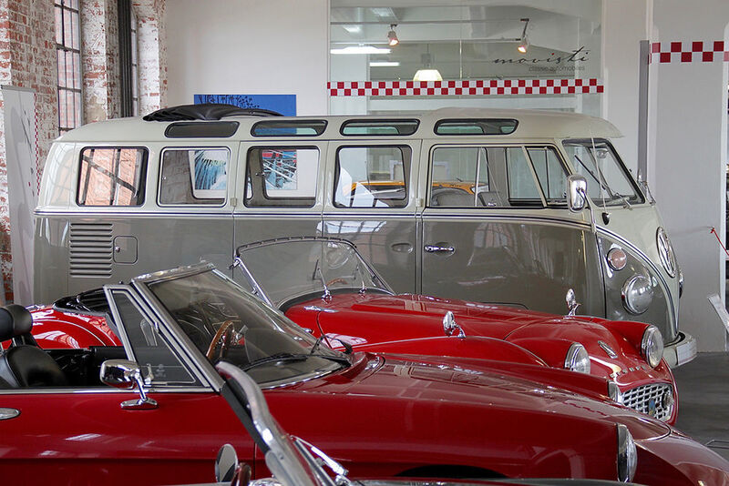 Eigentlich beherbergt die Klassikstadt alte Autos, die stehen im Museum - oder zum Verkauf. (Bild: Eco)