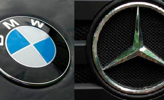 Die dpa hat jetzt erfahren, wie es mit den Geschäften von BMW und Mercedes-Benz aussieht. Demnach klagen beide Autokonzerne aus Süddeutschland über sinkende Absatzzahlen. BMW kann zumindest im Bereich der E-Autos Positives berichten.(Bild:  Mixpix)