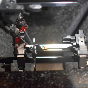 En raison de l'émergence de nouveaux produits et de nouvelles technologies de fabrication, de nouvelles solutions ajustées doivent être développées pour l'ébavurage, l'arrondissement des bords et la finition de surface. Ces solutions sont au coeur de DeburringExpo.(Source :  acp systems)