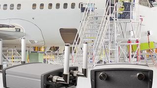 Die Outdoor-Geräte Bintec WO1003n und WO2003n können als WLAN-AP, WLAN-Hotspot, WLAN-Client oder WLAN-Bridge eingesetzt werden. (Bild: Bintec Elmeg)