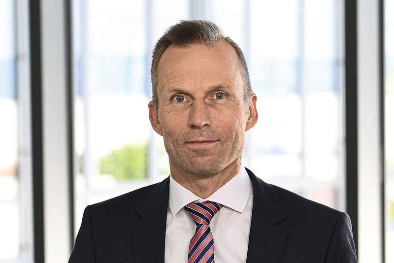 Jörg Grotendorst ist seit Januar 2023 für den Zulieferer Magna tätig. Jörg Grotendorst ist seit Januar 2023 für den Zulieferer Magna tätig.