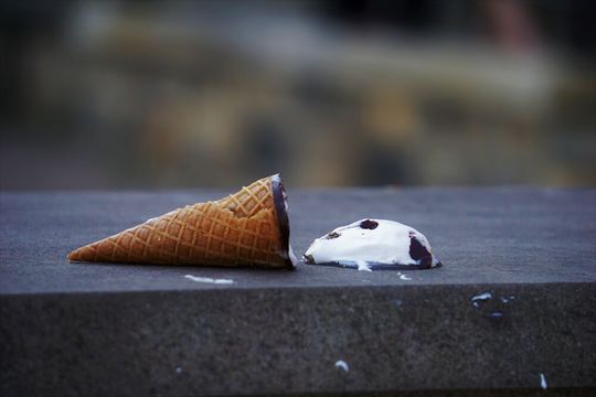 Erfahrungen aus diversen großen und kleinen Digitalisierungsprojekten zeigen: Es gibt typische, wiederkehrende Problemfelder, die erfolgreiches Digitalisieren behindern. Erfahrungen aus diversen großen und kleinen Digitalisierungsprojekten zeigen: Es gibt typische, wiederkehrende Problemfelder, die erfolgreiches Digitalisieren behindern.