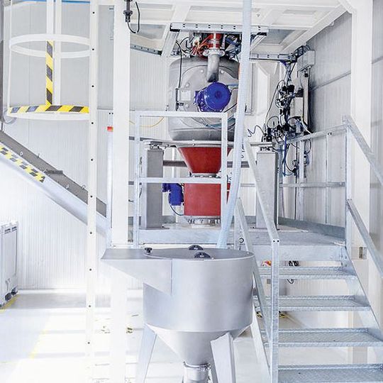 Hosokawa Alpine stellt mit der Sugarplex SX eine neue Lösung für die industrielle Zuckerkonditionierung vor.(Bild:  Hosokawa Alpine)