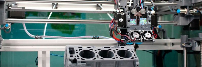 Bezogen auf die Zahl der Erwerbstätigen ist infolge der Digitalisierung hauptsächlich das produzierende Gewerbe von einem Beschäftigungsabbau betroffen.(Bild:   / CC0)