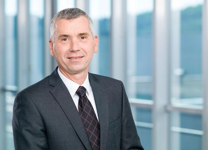 Harald Schröpf, Geschäftsführer der österreichischen TGW Logistics Group: „Wir bieten ein komplettes Leistungspaket für das gesamte Distributionszentrum – von der Planung und Konzipierung über die Umsetzung bis hin zur Instandhaltung und Reparatur“. (SKF)