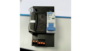 Das Schutzgerät Typ EBU soll Energiesicherheit in USV-Anlagen bringen. (Bild: S. Häuslein/konstruktionspraxis)