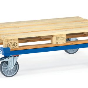Mit den Palettenfahrgestellen von Fetra lassen sich Lasten bis zu 1200 kg bewegen.