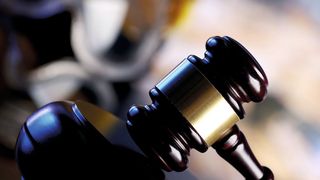 PROCESS Academy Seminar „Inbetriebnahme, Instandhaltung und Umbau von Maschinen und Anlagen“ schafft Rechtssicherheit. (Bild: ©zolnierek - stock.adobe.com)