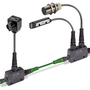 Mit dem T-Connector können Maschinenbauer nun Sensoren und Aktoren von beliebigen Herstellern über M12-Steckverbindungen in ein SmartWire-DT-Netz einbinden.