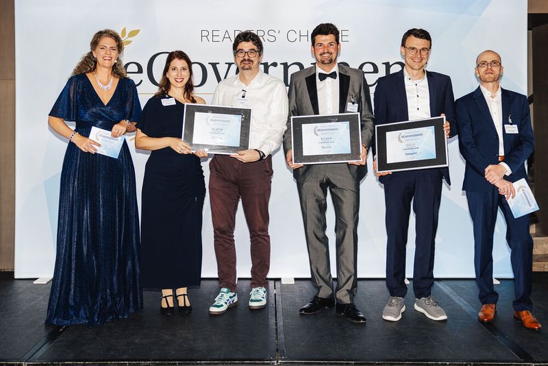 Bei den IT-Dienstleistern gewinnen:  ITZBund (Platin), Dataport (Gold) und Bechtle (Silber). (© Offenblen.de)