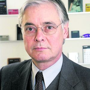 Prof.Dr. Michael Bartsch. Der Fachmann für IT-Recht doziert über EDV-Vertragsrecht an der Universität Karlsruhe