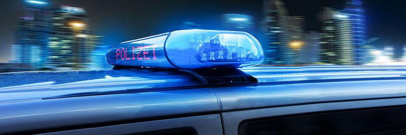 Durch die Verknüpfung von GIS und Polizeimessenger lassen sich einsatzrelevante Informationen schneller bereitstellen und abfragen Durch die Verknüpfung von GIS und Polizeimessenger lassen sich einsatzrelevante Informationen schneller bereitstellen und abfragen