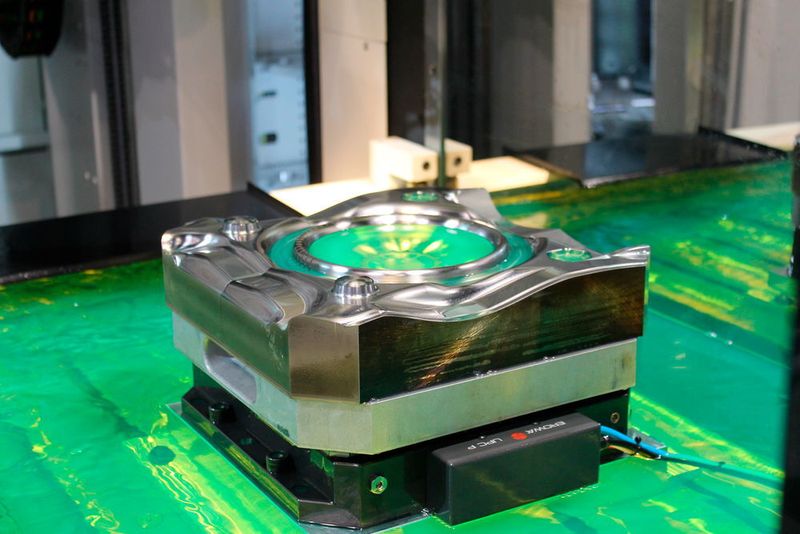 IMTS 2016 (12-17 September, McCormick Place, Chicago) is a showcase of innovative technology, automation as well as established and emerging techologies. (Schulz)