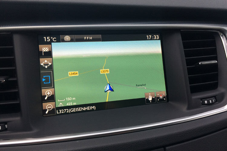 Ab dem Ausstattungsniveau Active steht dem Fahrer der Sieben-Zoll-Touchscreen zur Verfügung, über den die meisten Fahrzeugfunktionen intuitiv bedienbar sind.  (Foto: Michel)